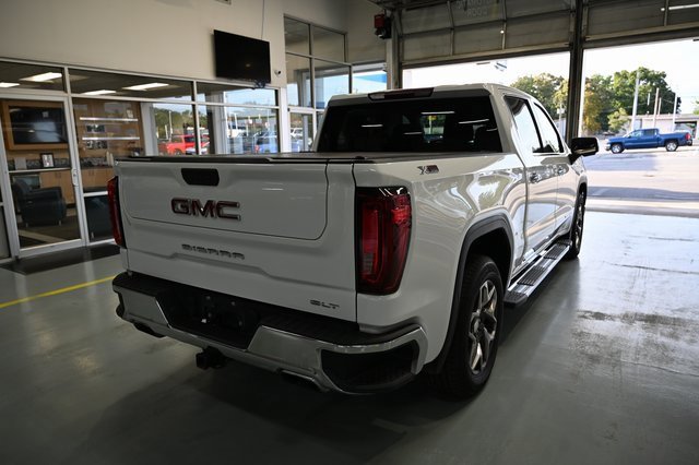 2022 Gmc Sierra 1500 SLT photo 4