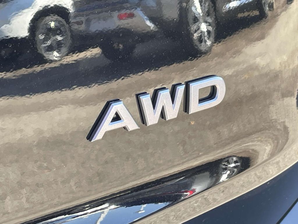 2026 Nissan Rogue SV photo 3