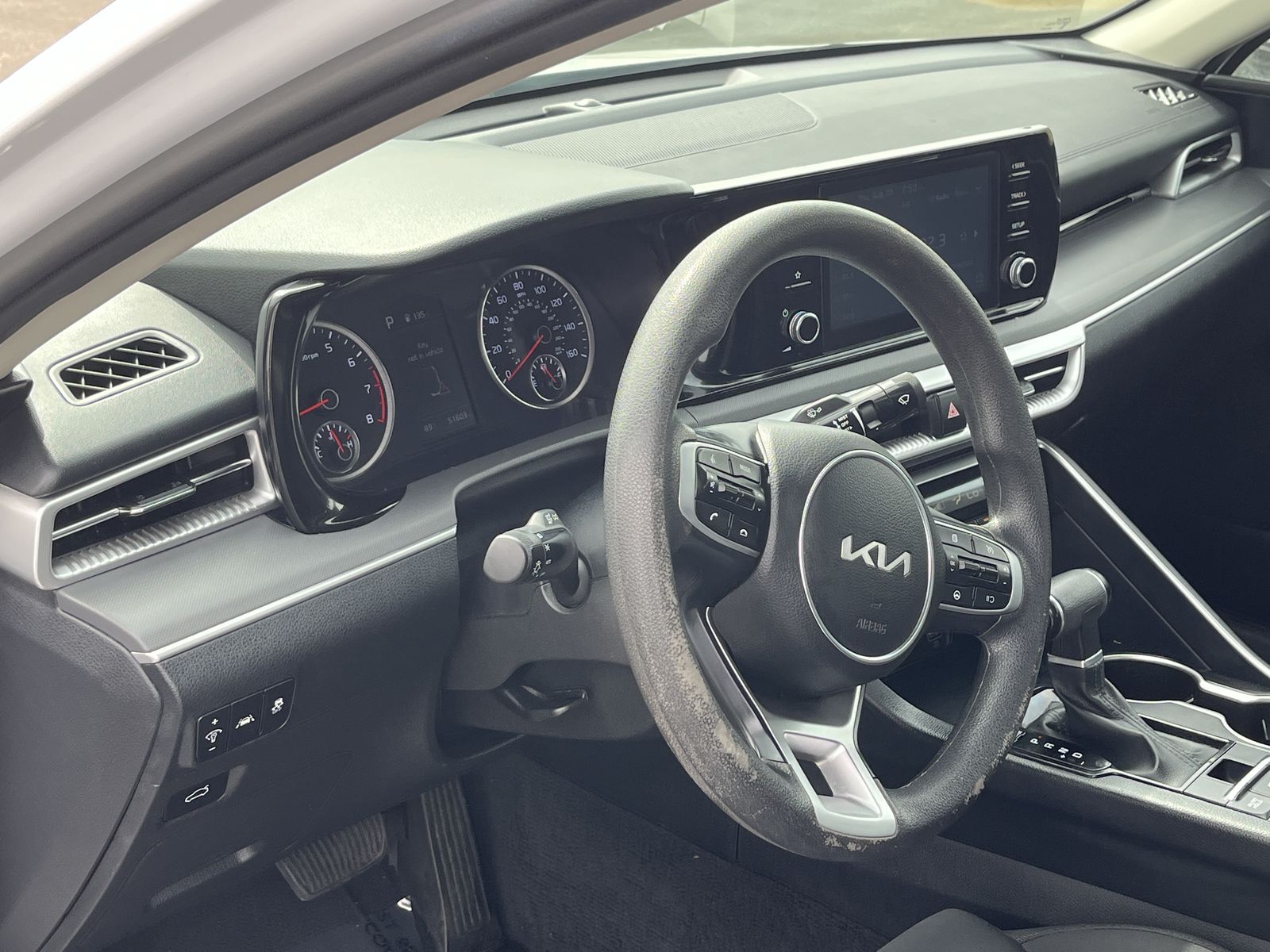 2023 Kia K5 LXS photo 2