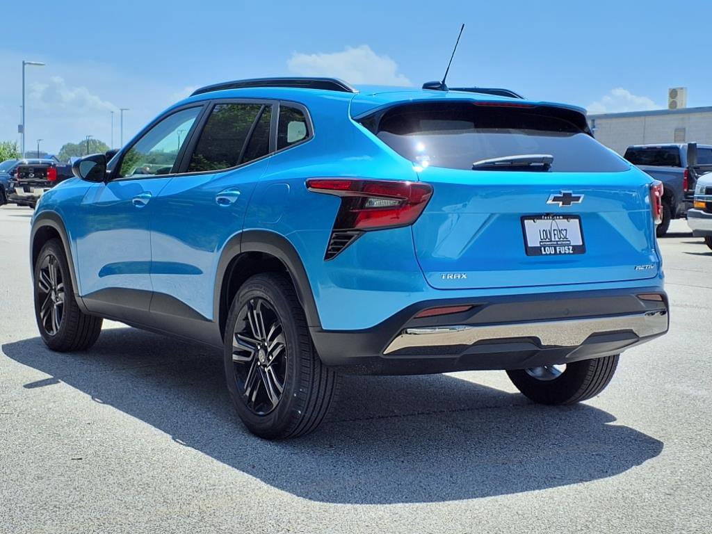 2025 Chevrolet Trax ACTIV photo 4