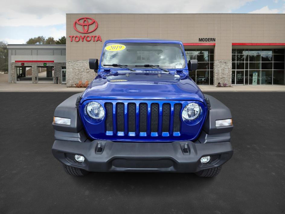 2019 Jeep Wrangler Sport S photo 2