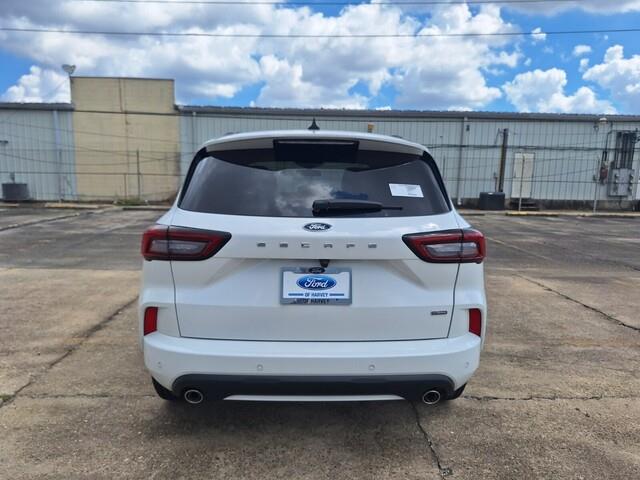 2024 Ford Escape ST-Line photo 4