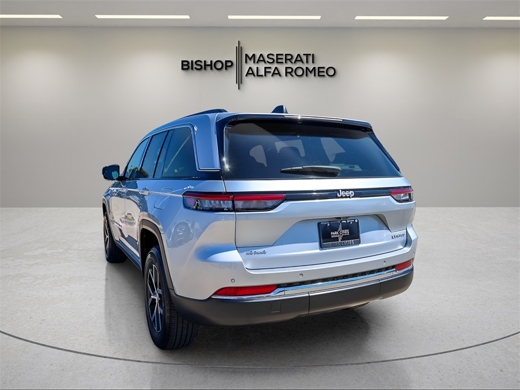 2024 Jeep Grand Cherokee Limited photo 4