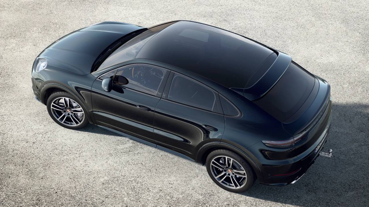 2023 Porsche Cayenne Turbo Coupe photo 4