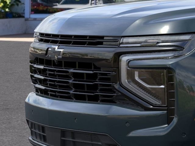 2025 Chevrolet Suburban RST photo 9