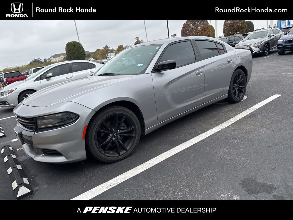 2018 Dodge Charger SXT's photo