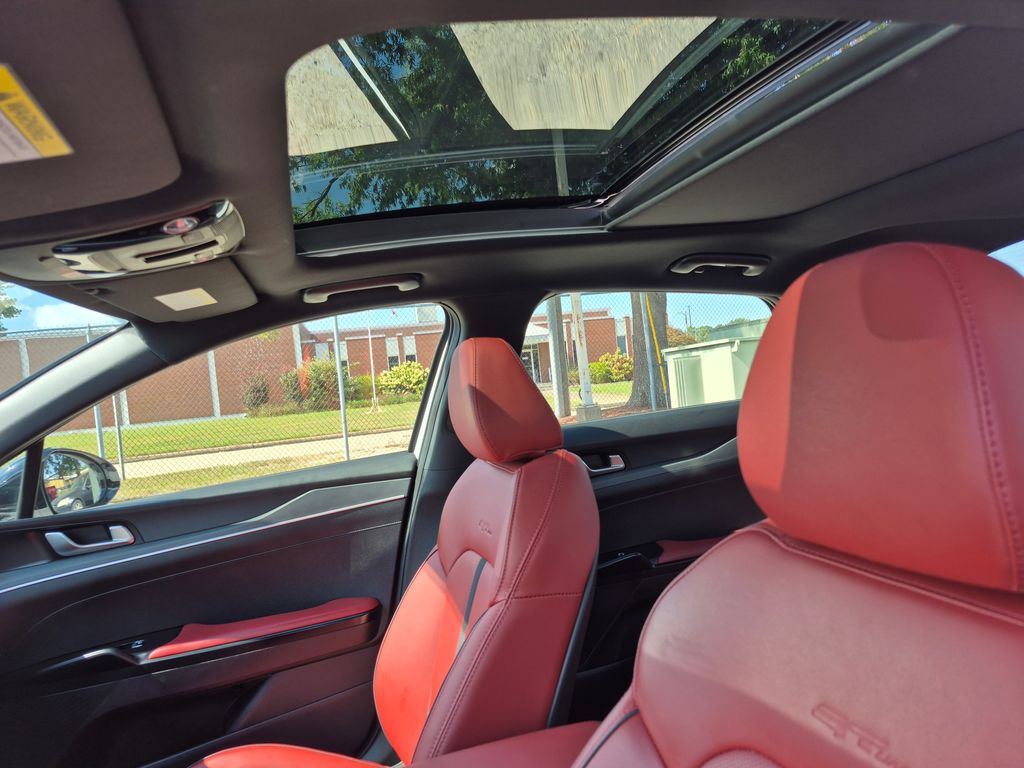2023 Kia K5 GT-Line photo 11