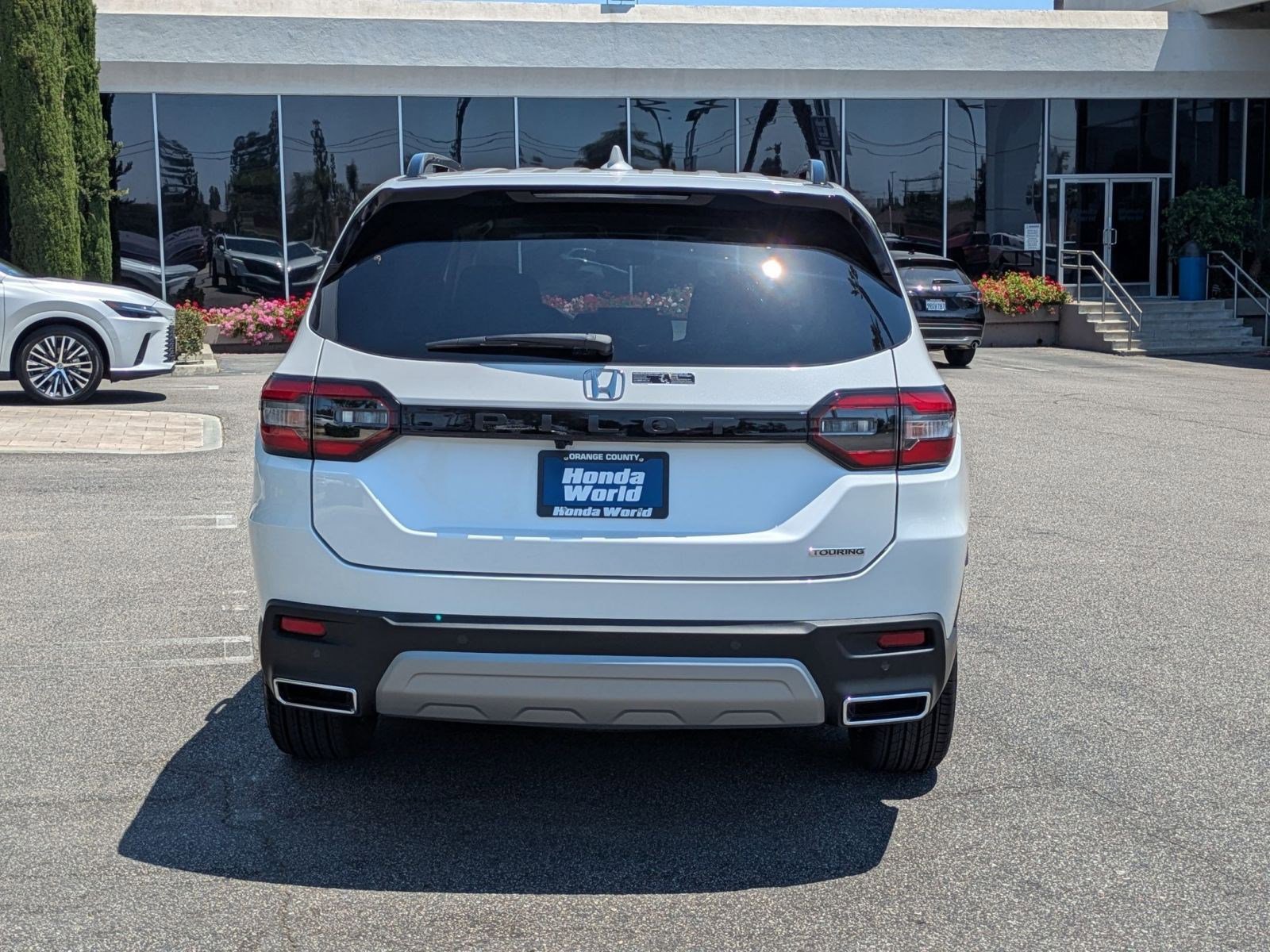 2025 Honda Pilot Touring photo 4