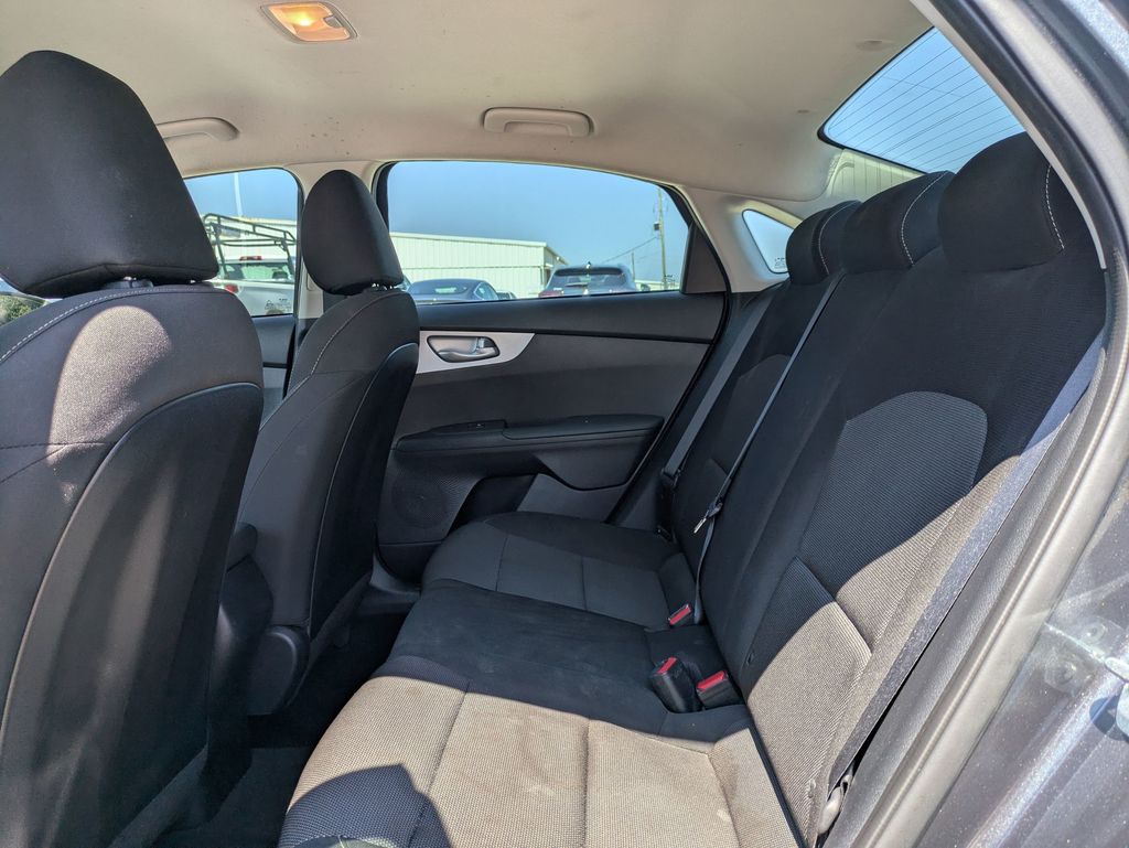2024 Kia Forte LXS photo 22