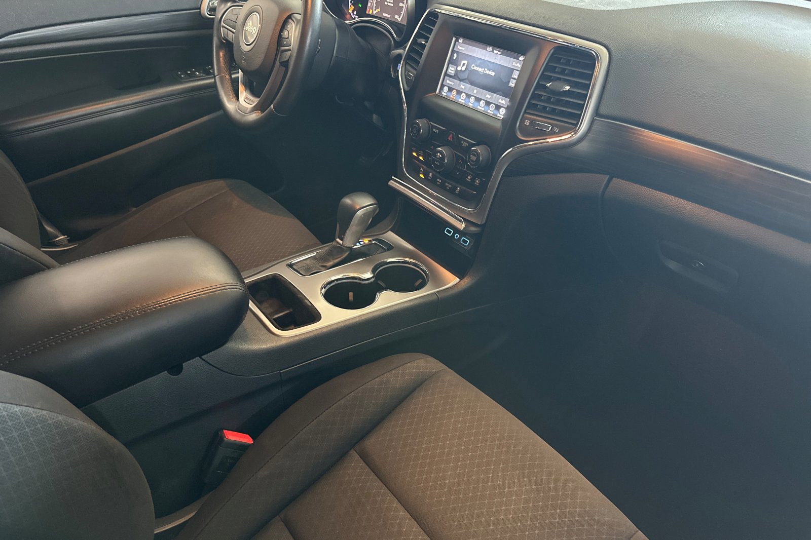 2021 Jeep Grand Cherokee Laredo E photo 15