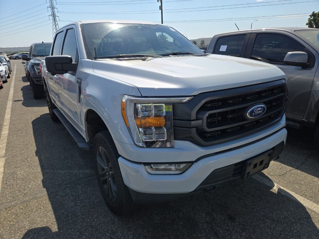 2022 Ford F-150 XLT photo 3