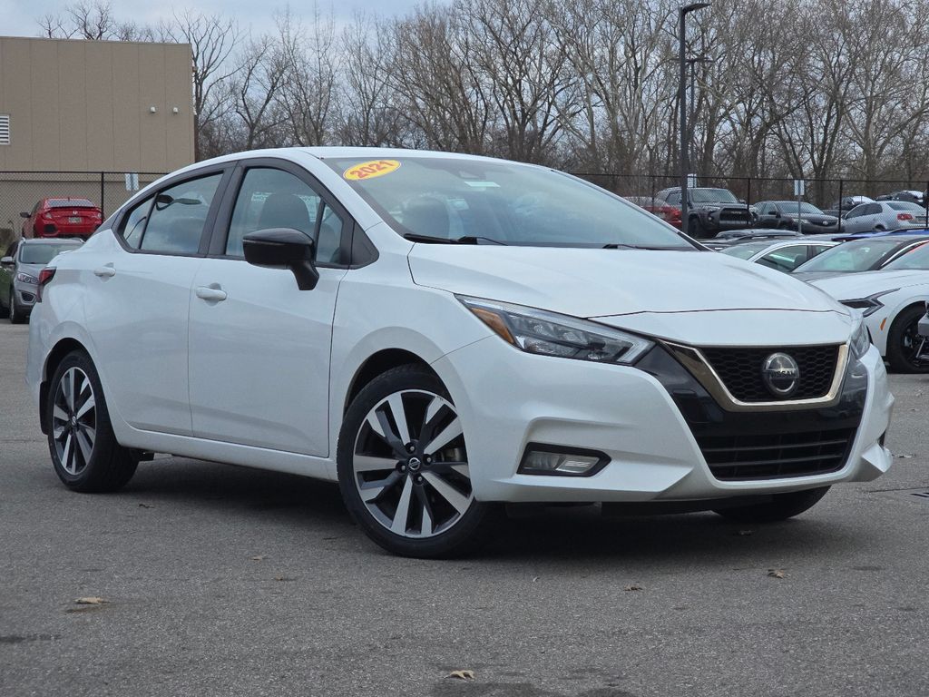 2021 Nissan Versa Sedan SR