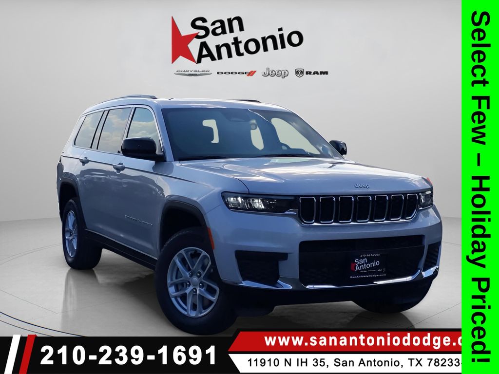 2025 Jeep Grand Cherokee L Laredo's photo