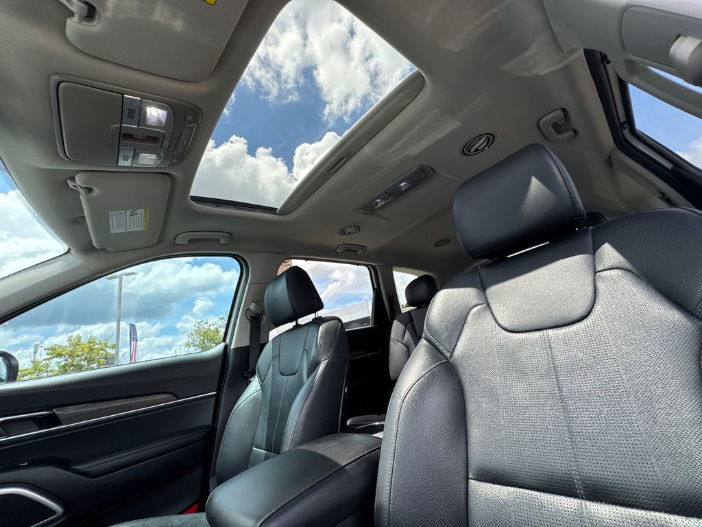 2022 Kia Telluride EX photo 23