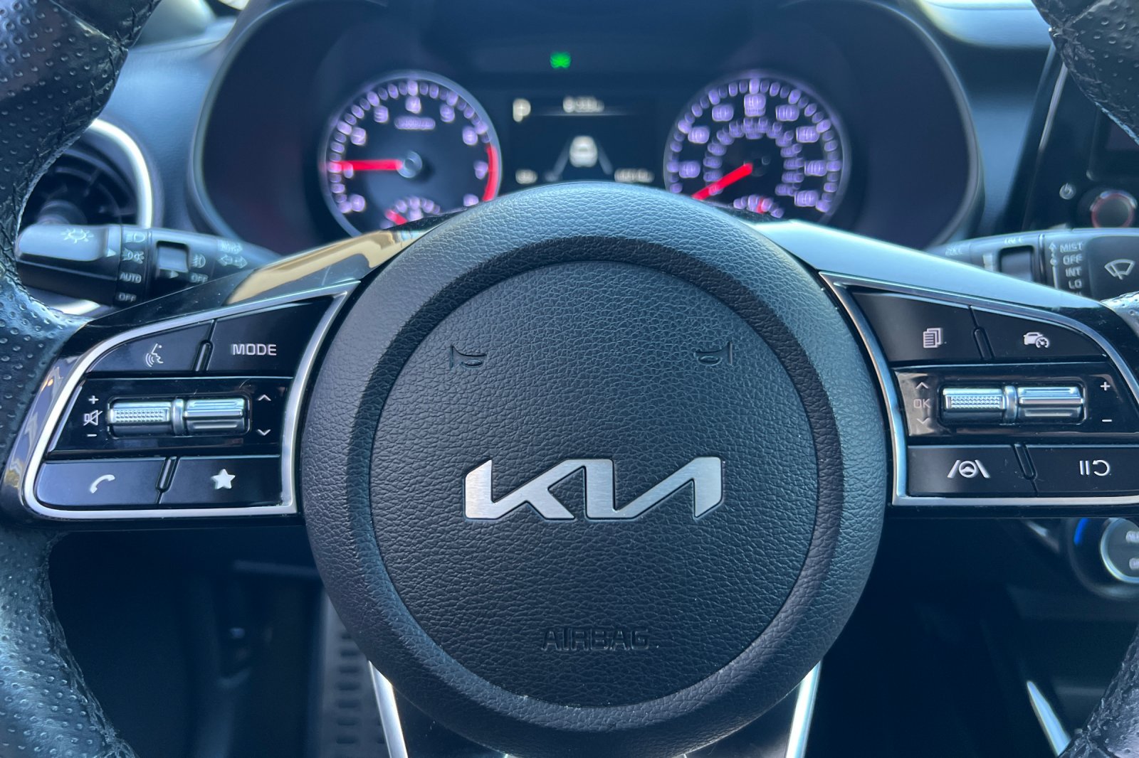 2023 Kia Forte GT-Line photo 19
