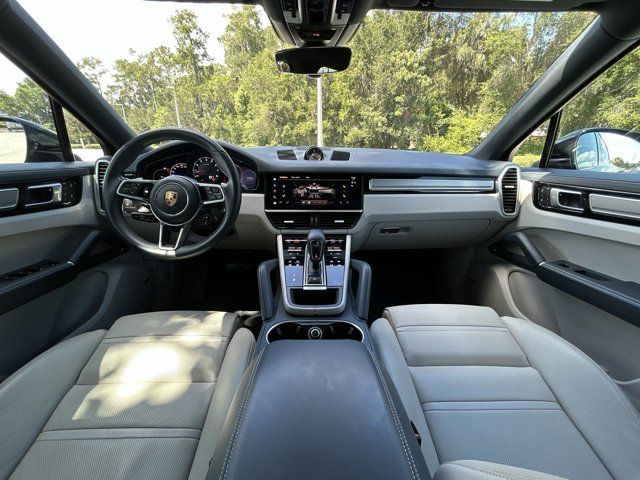 2023 Porsche Cayenne Coupe Platinum Edition photo 17