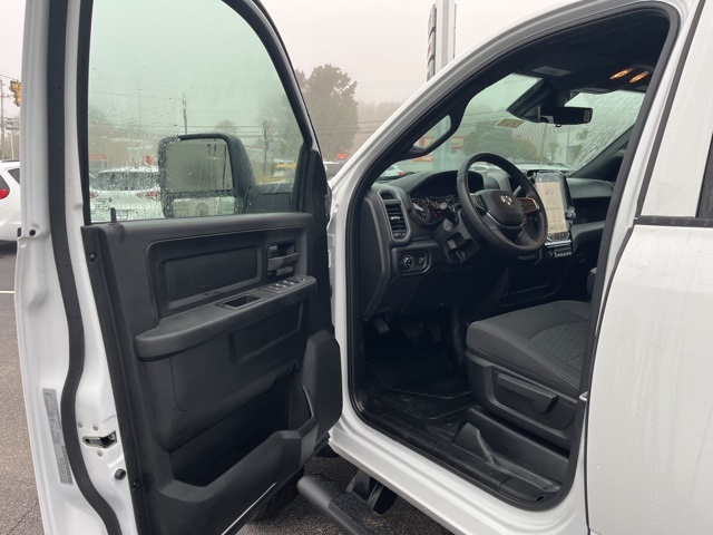 2026 Ram 5500 Tradesman photo 4