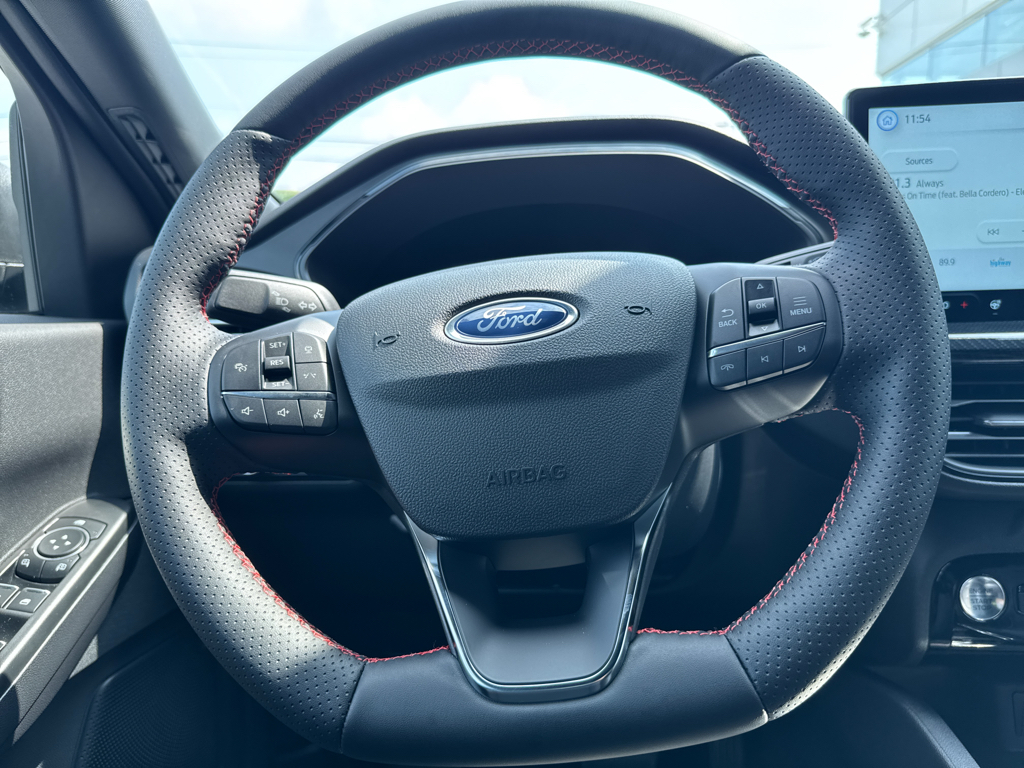 2025 Ford Escape ST-Line photo 27