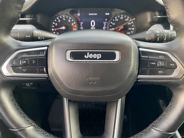 2022 Jeep Compass Latitude Lux photo 9