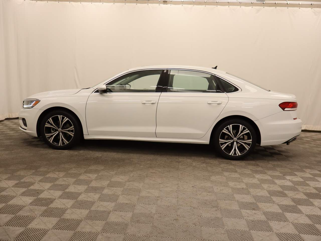1VWSA7A35MC017885