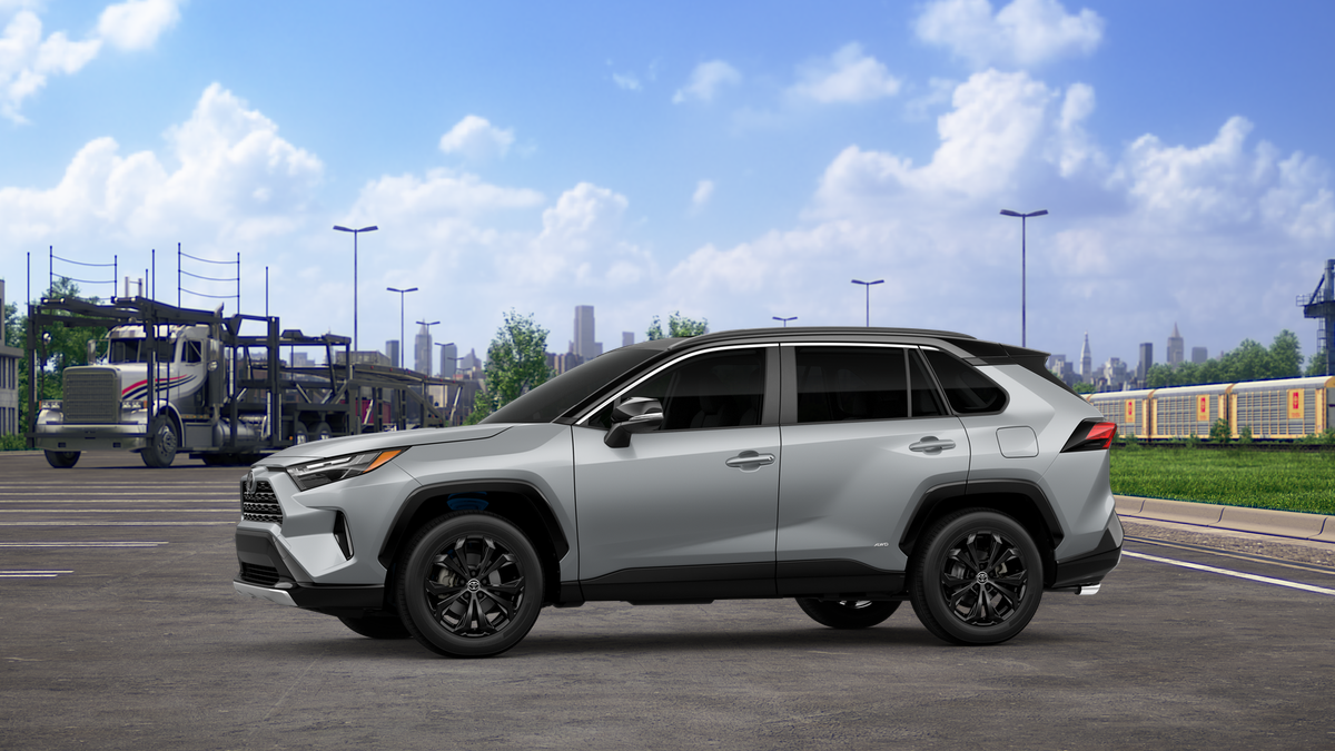 2025 Toyota RAV4 Hybrid XSE photo 3