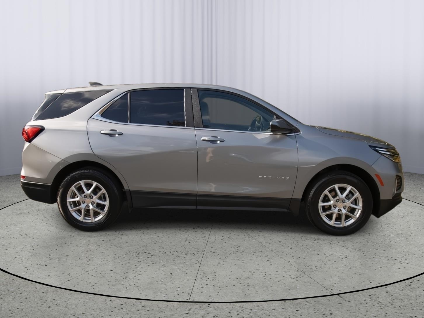 2024 Chevrolet Equinox LT photo 21