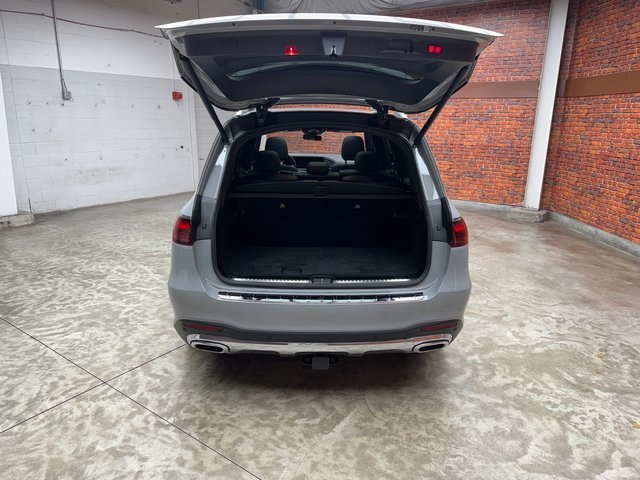 2025 Mercedes Benz GLS 450 4MATIC photo 24