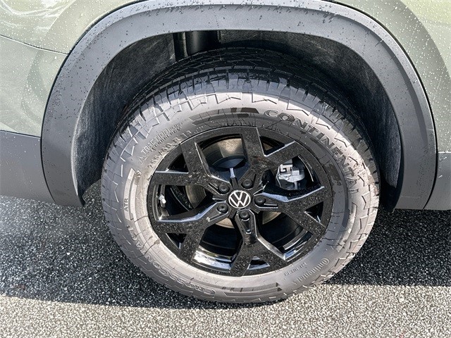 2025 Volkswagen Atlas Peak Edition SE photo 17