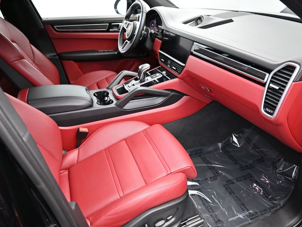 2023 Porsche Cayenne Base photo 8