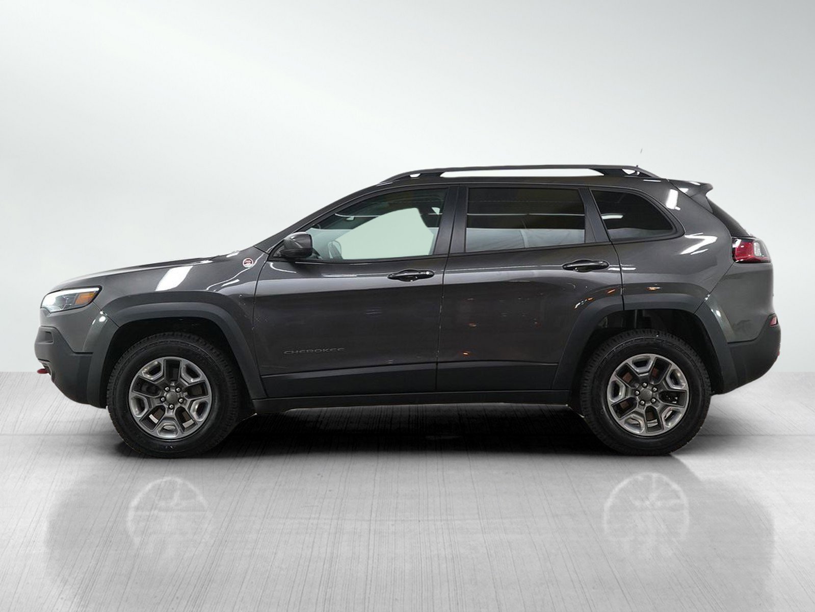 Used 2019 Jeep Cherokee Trailhawk with VIN 1C4PJMBX4KD456723 for sale in Hopkins, Minnesota