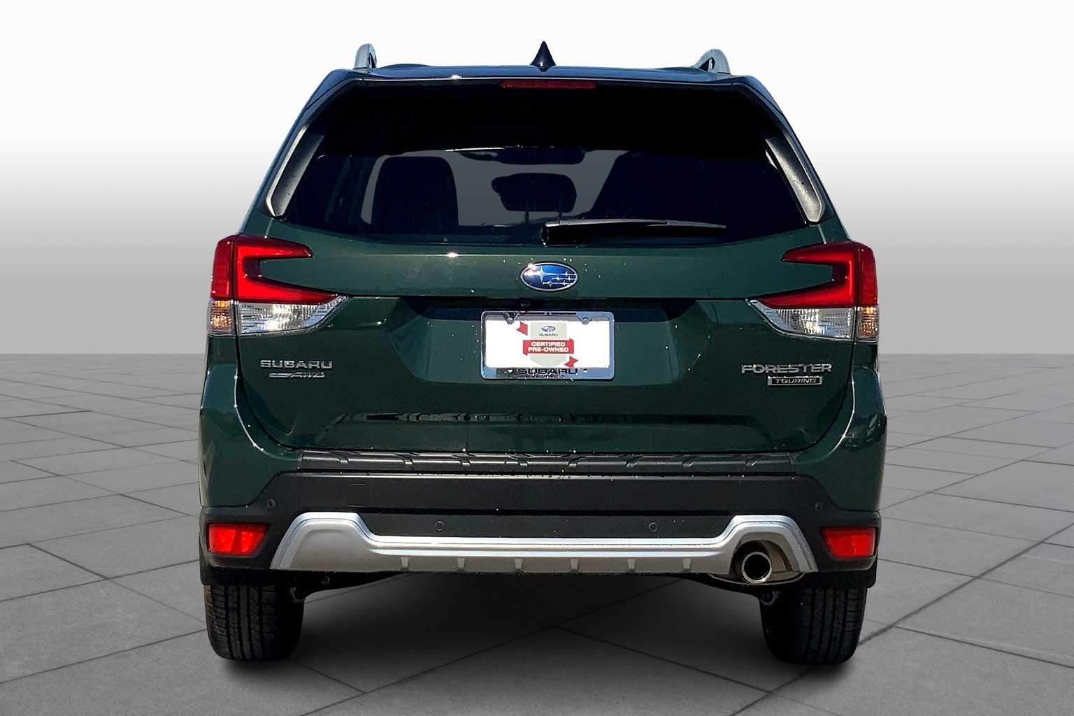 2024 Subaru Forester Touring photo 4
