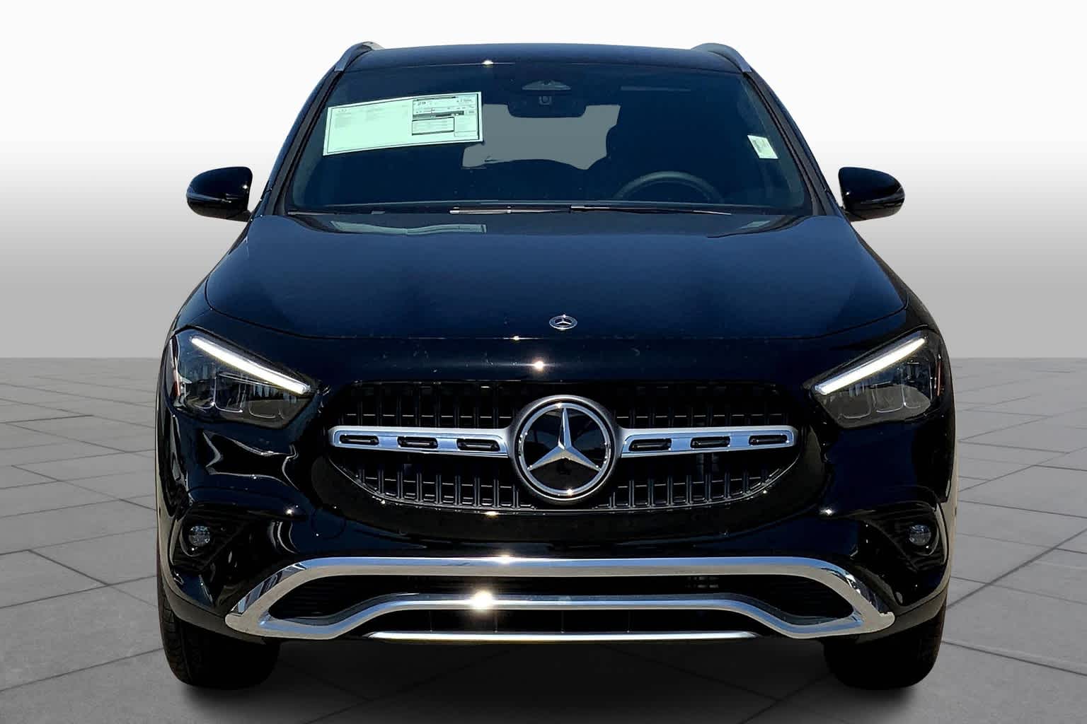 2025 Mercedes Benz GLA 250 photo 3