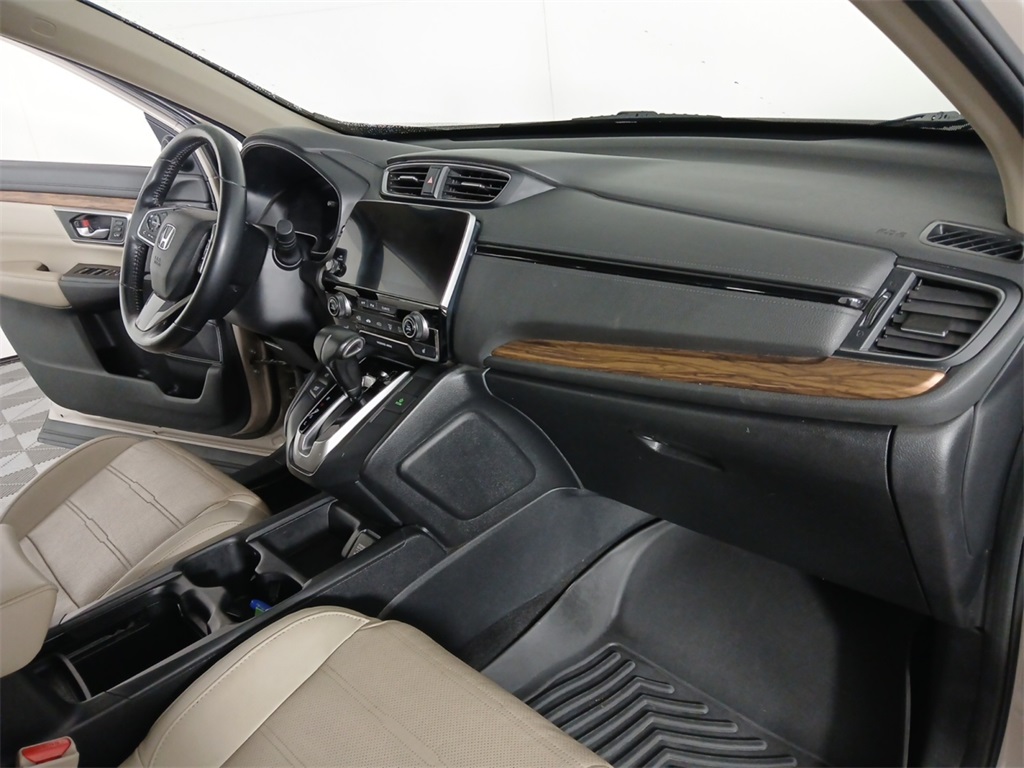 2019 Honda CR-V Touring photo 17