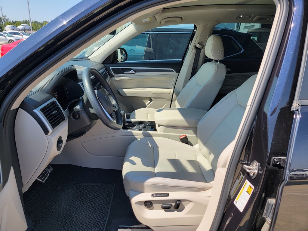 2023 Volkswagen Atlas V6 SEL R-Line photo 7