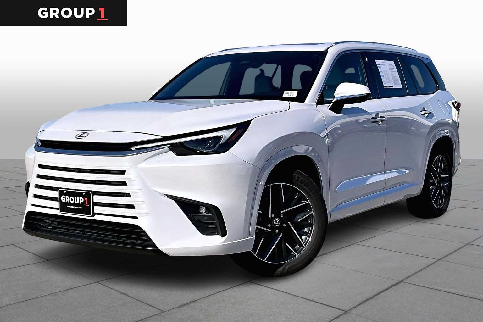 2025 Lexus TX Premium's photo