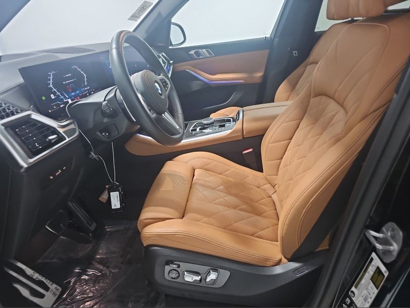 2025 Bmw X5 M60i photo 7