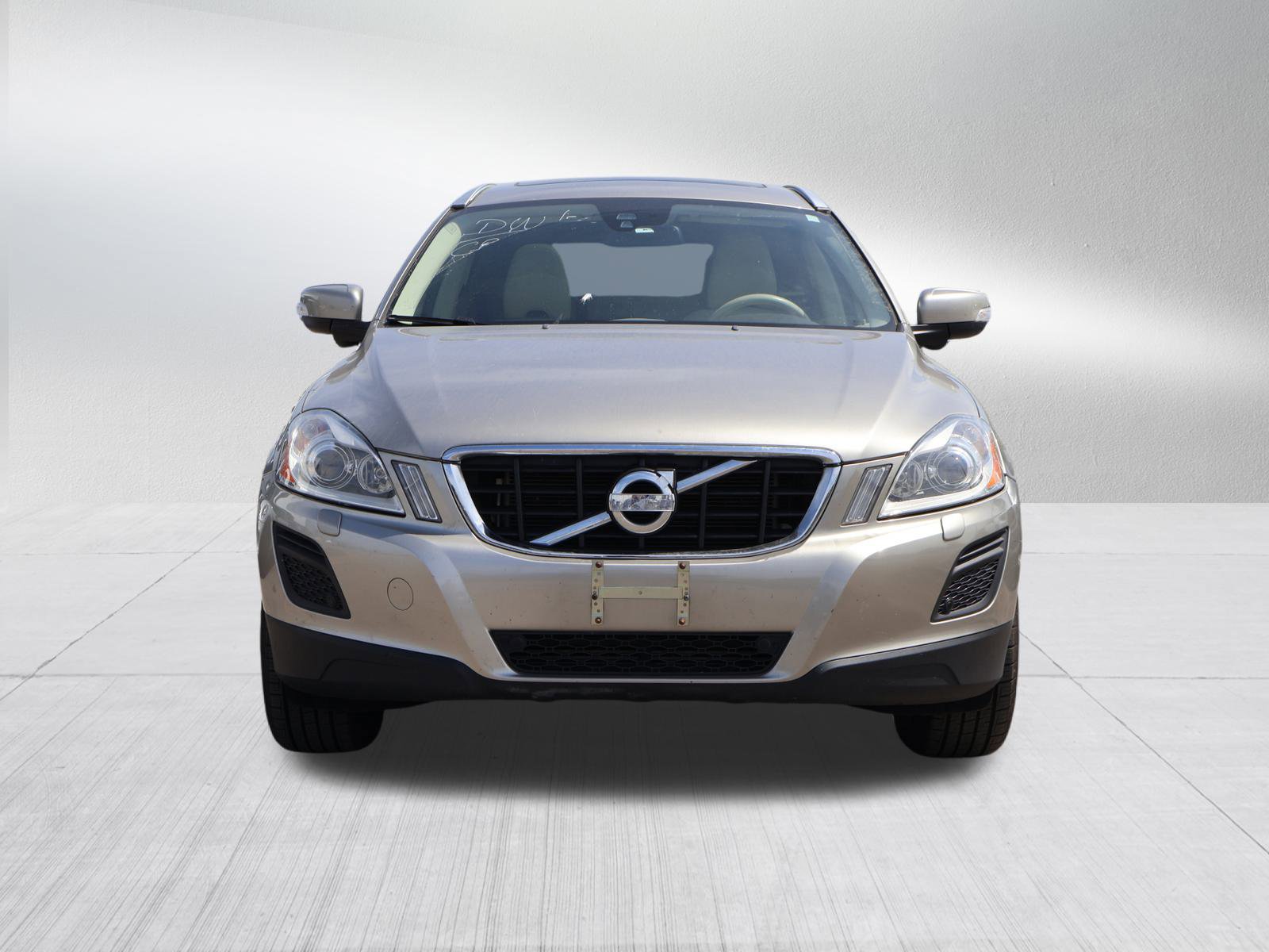 Used 2013 Volvo XC60 T6 with VIN YV4902DZXD2457658 for sale in Kansas City