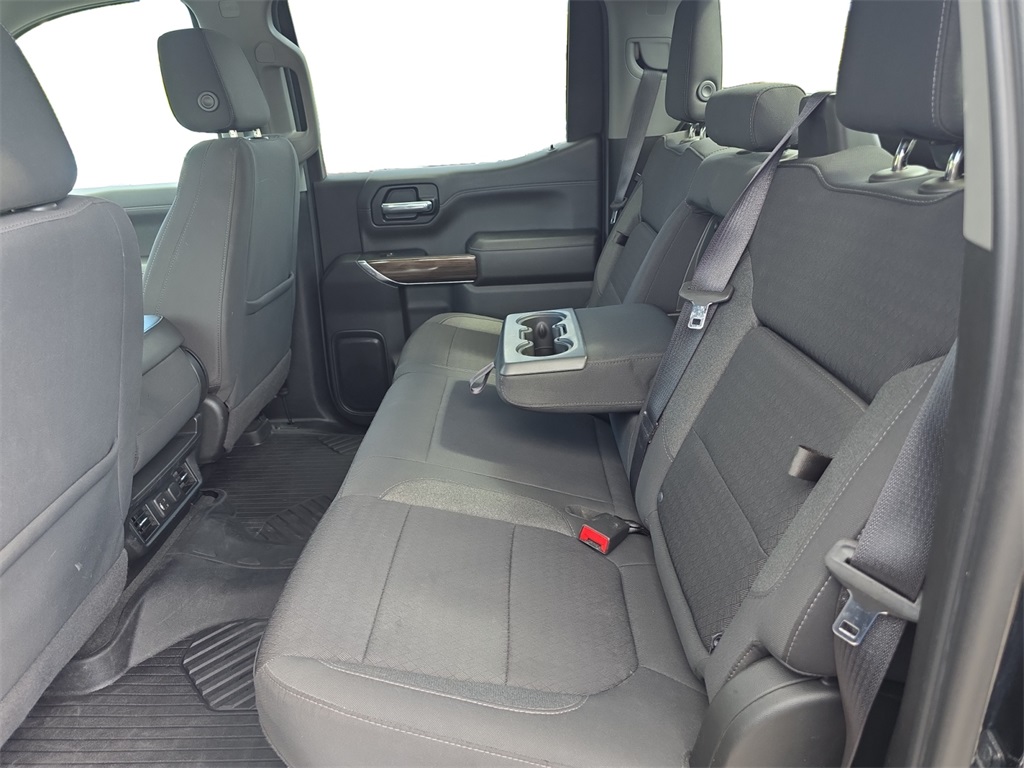2022 Chevrolet Silverado 1500 RST photo 2