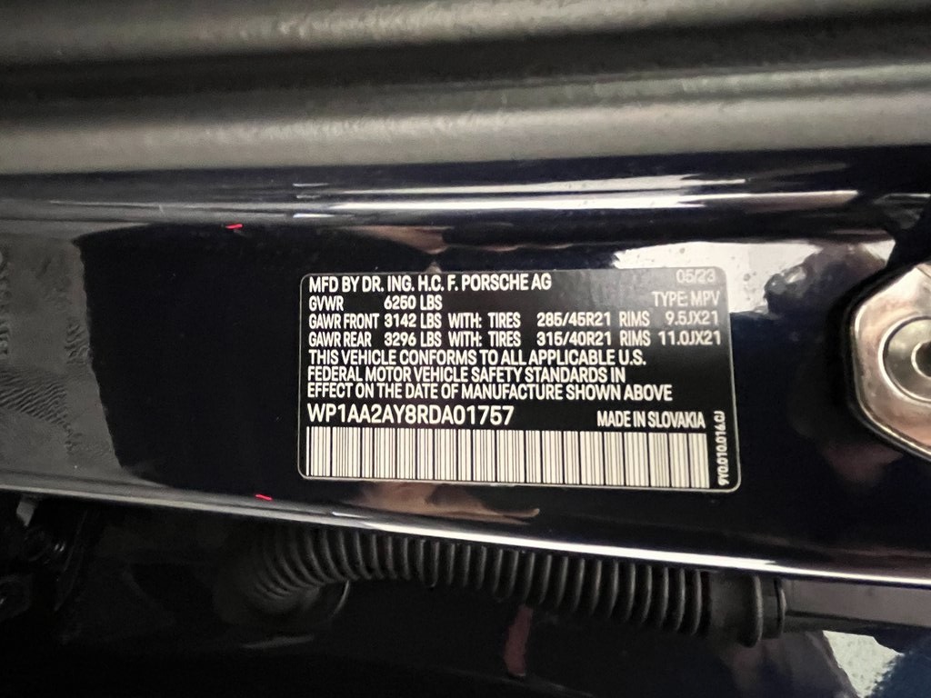 2024 Porsche Cayenne Base photo 22