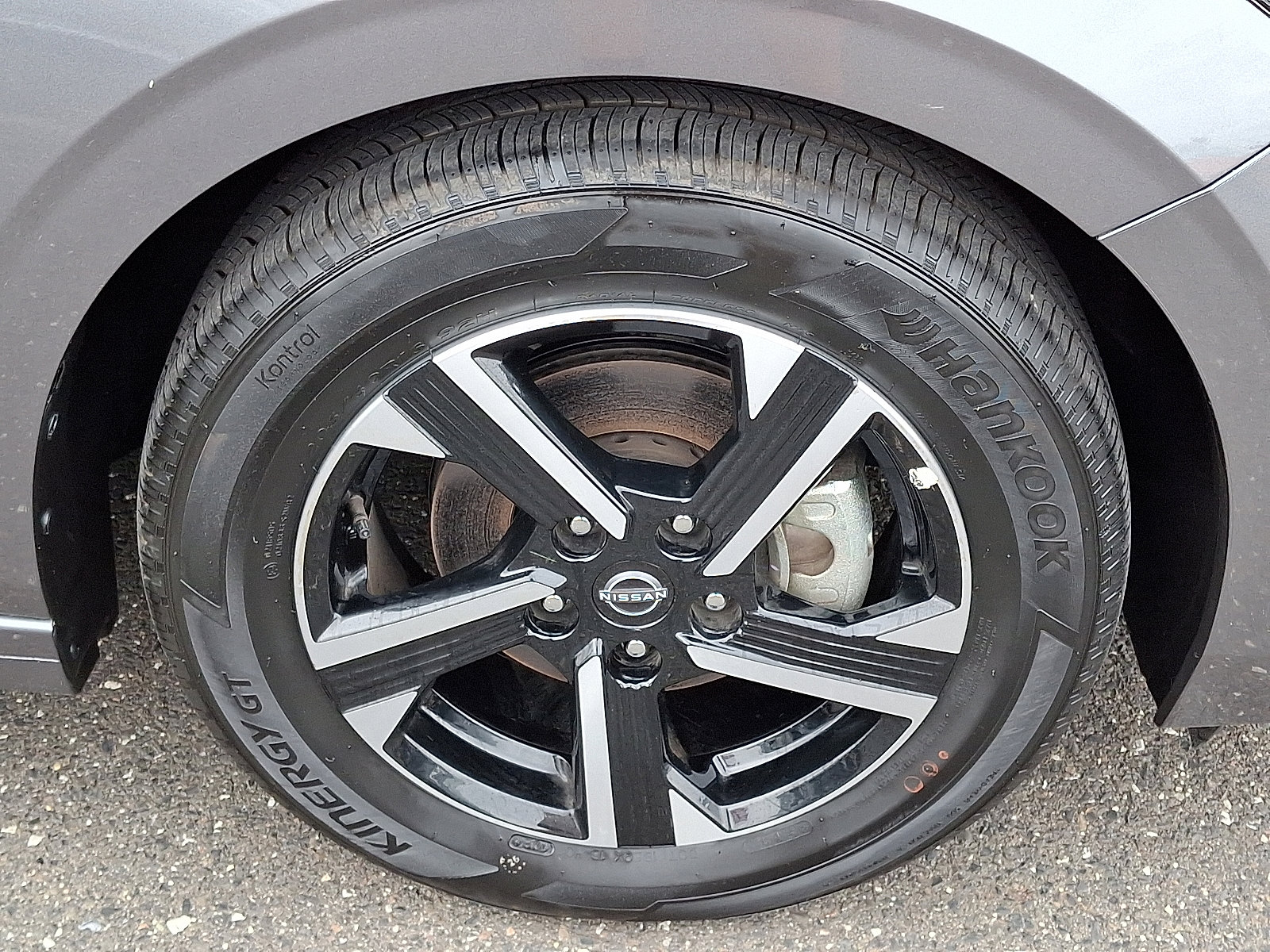 2024 Nissan Sentra SV photo 8