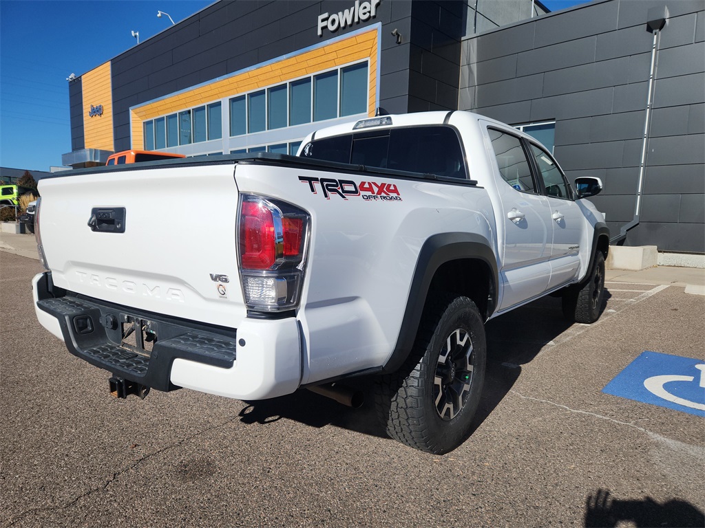 2020 Toyota Tacoma TRD Off-Road photo 3