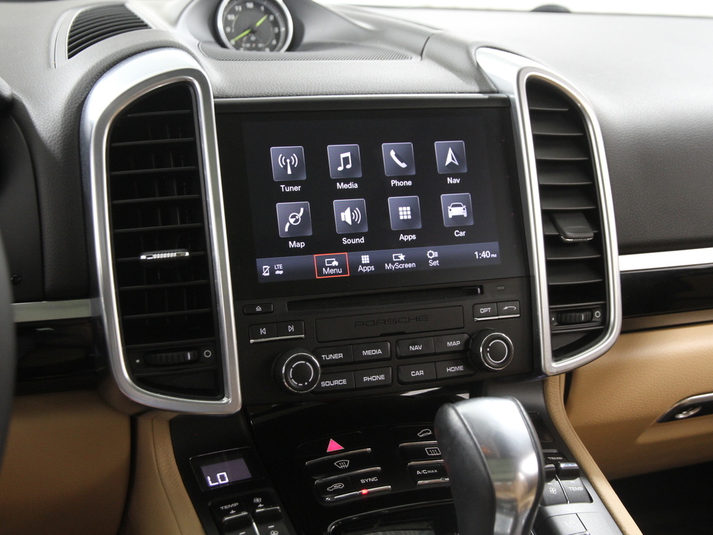 2018 Porsche Cayenne Platinum Edition photo 6