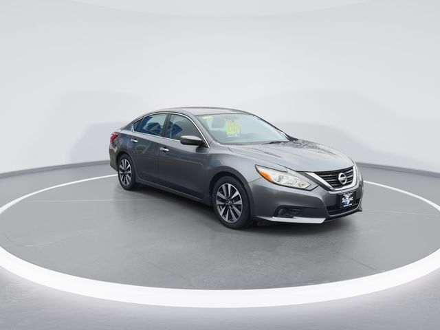 Used 2017 Nissan Altima SV with VIN 1N4AL3AP3HC223836 for sale in DuBois, PA
