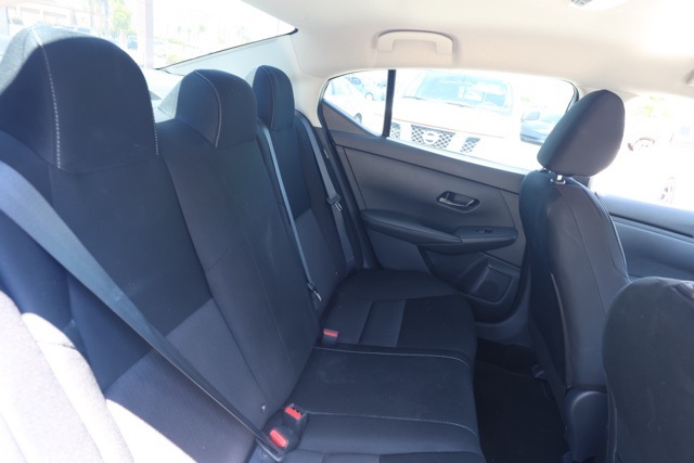 2025 Nissan Sentra SV photo 16