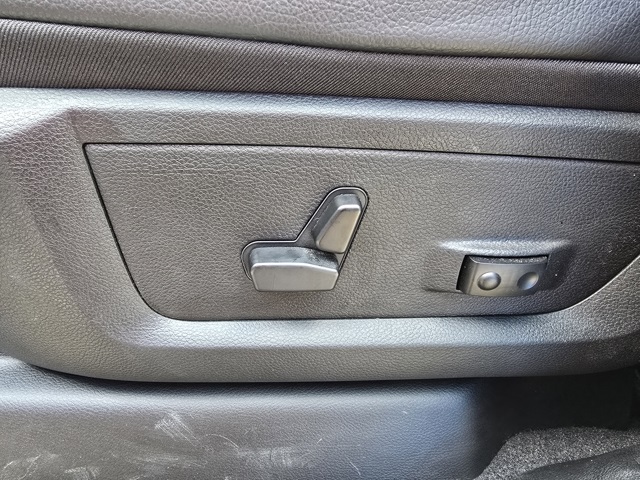 2025 Ram 2500 Laramie photo 20