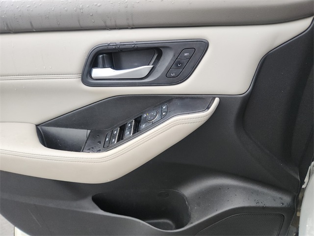 2023 Nissan Rogue SL photo 27