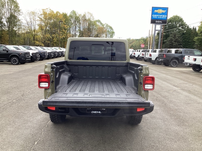 2025 Jeep Gladiator Sport photo 16