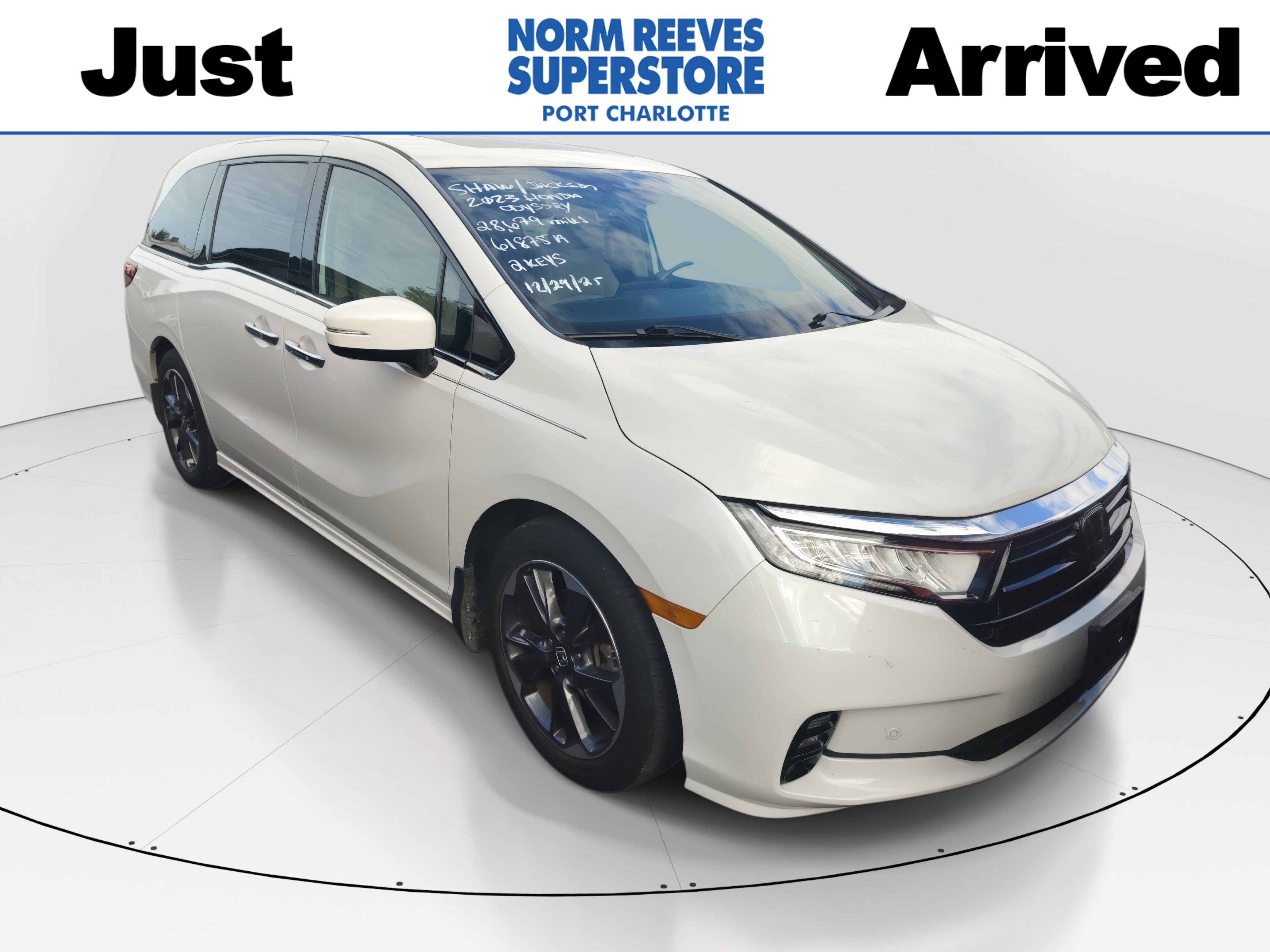 2023 Honda Odyssey Elite's photo