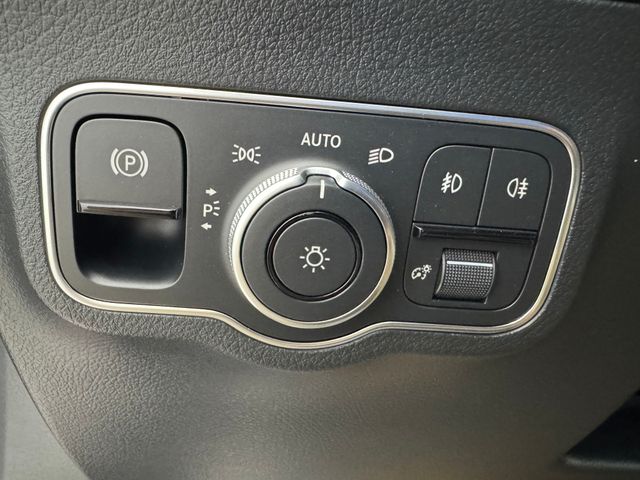 2026 Mercedes Benz GLA 250 photo 27
