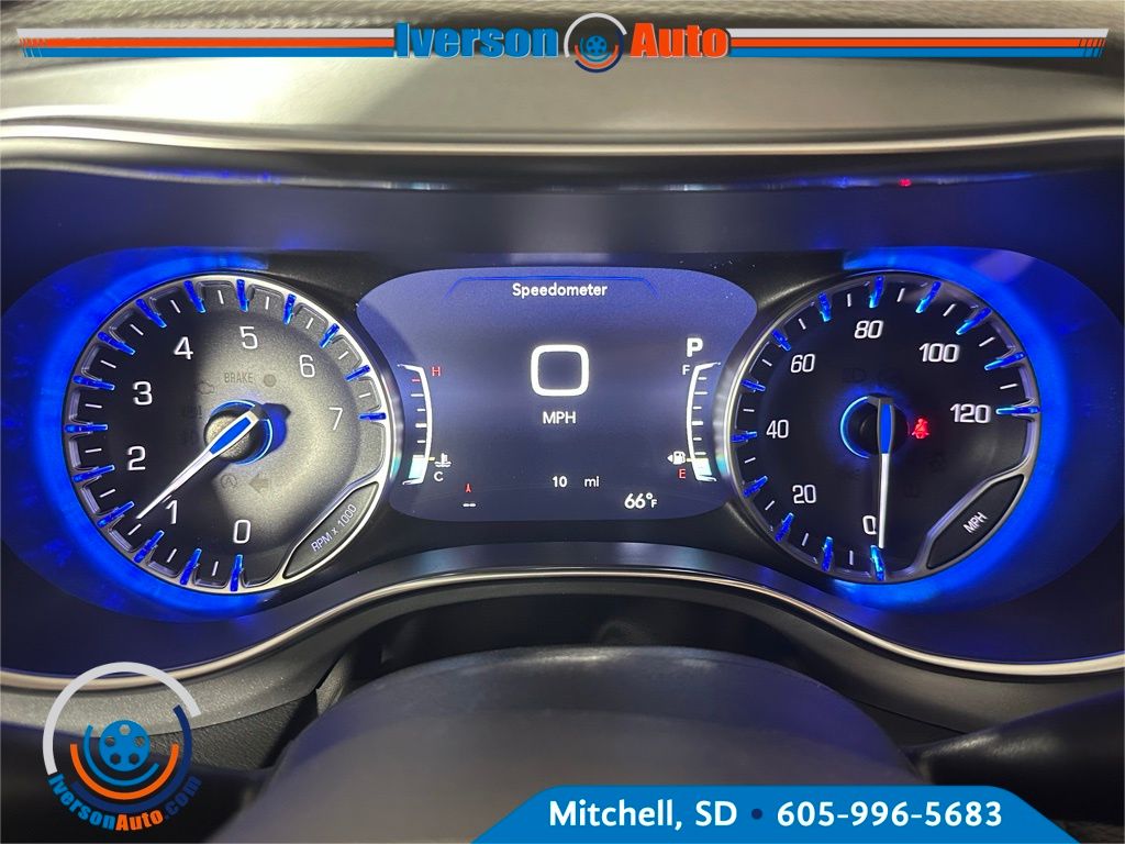 2026 Chrysler Pacifica Limited photo 18